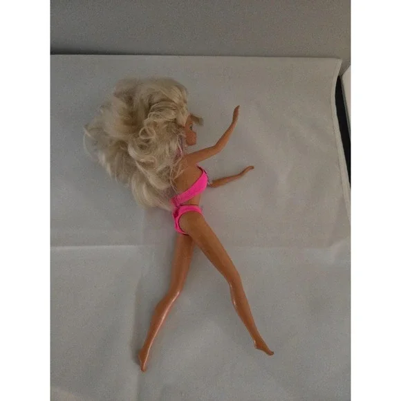 Barbie Sun Jeweled with pink swimsuit and gown - Picture 4 of 7